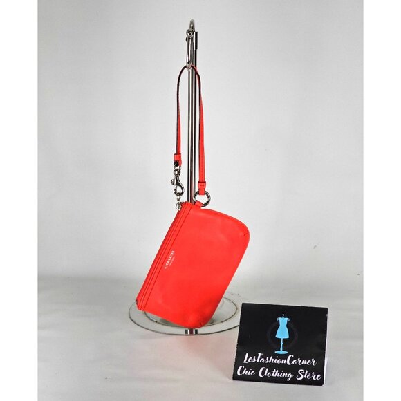 Coach Women's Peach Leather Wristlet With White Tassel Design Sz S 276 - Picture 3 of 9